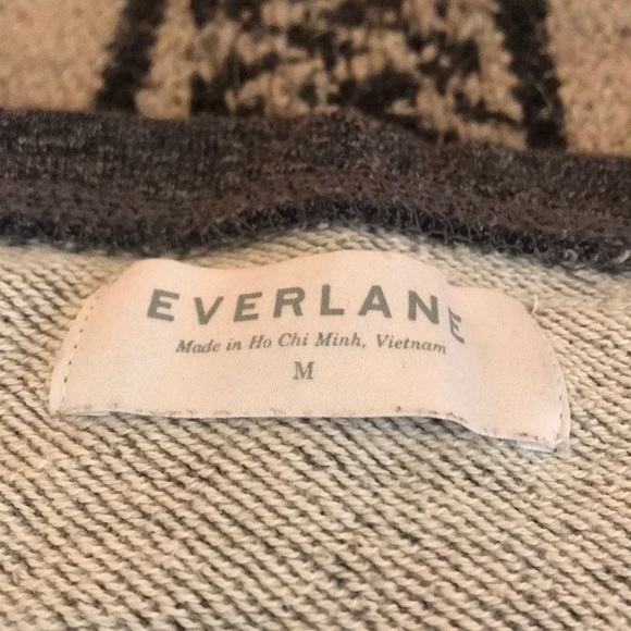 Everlane Short Sleeve sweatshirt - Picture 2 of 3